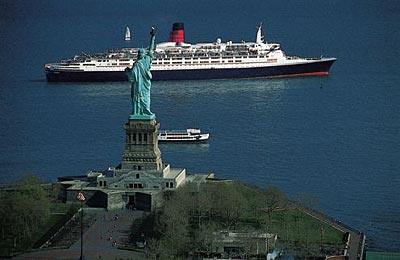    Queen Elizabeth 2 (Cunard Line)